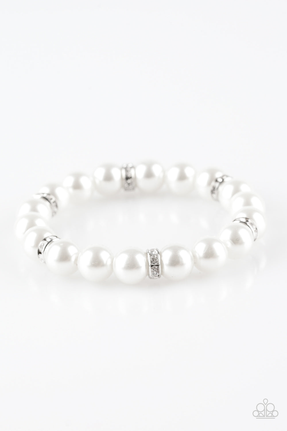 Paparazzi Exquisitely Elite - White