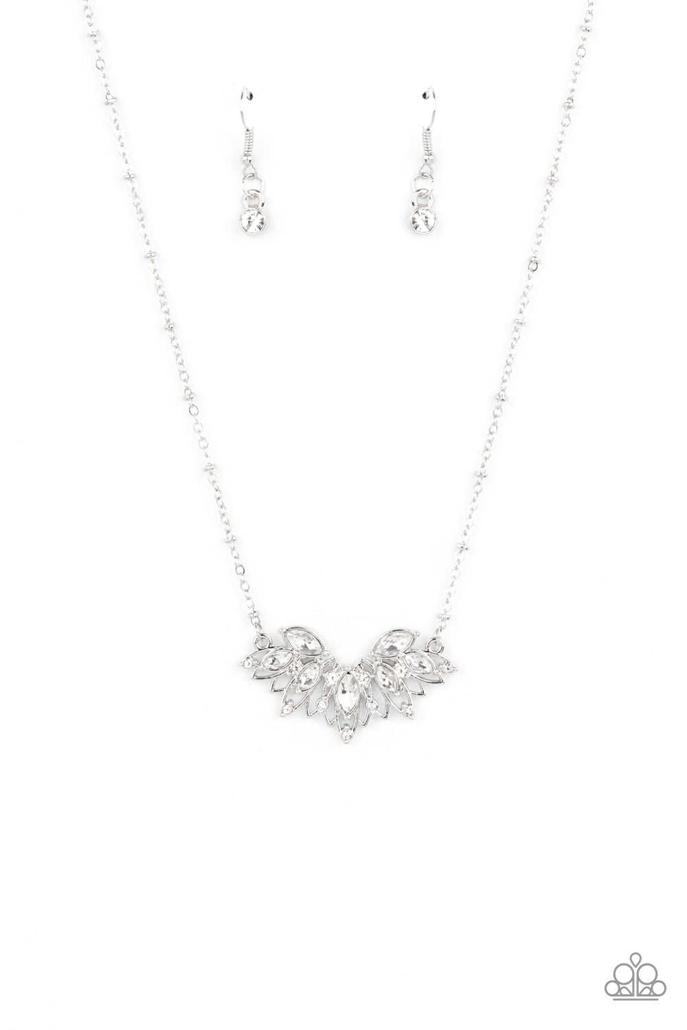 Paparazzi Deluxe Diadem - White