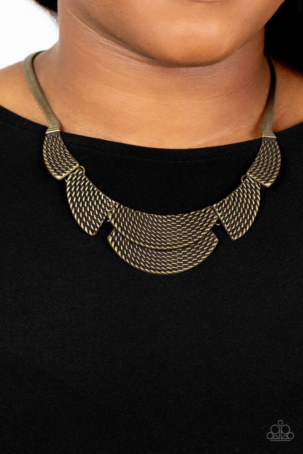 Paparazzi Empress Empire - Brass