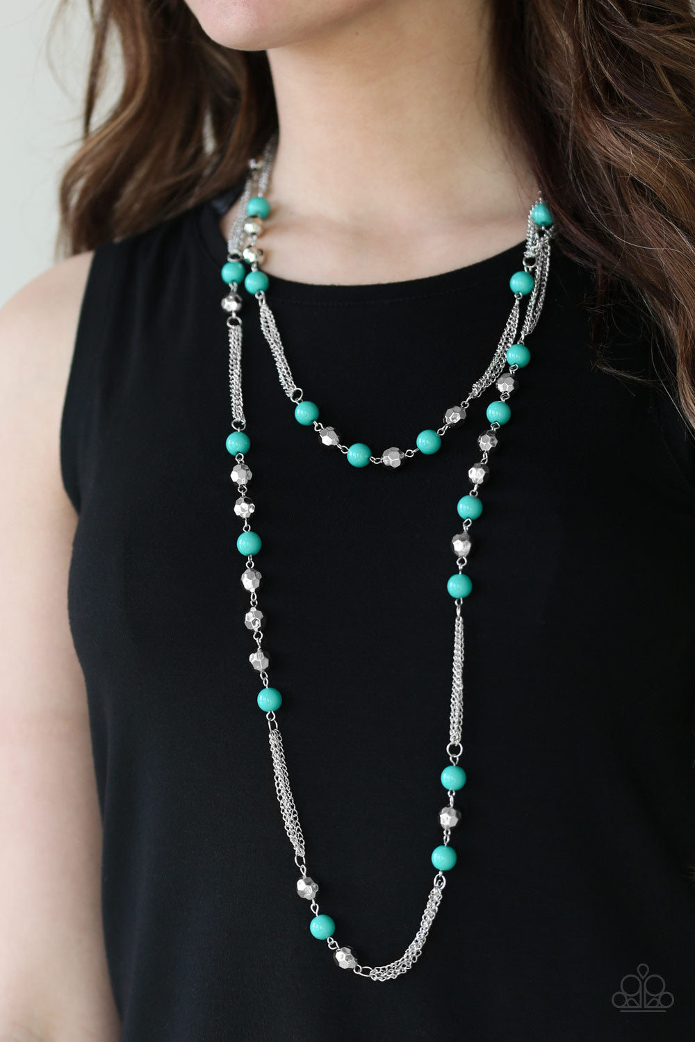 Paparazzi Beautifully Bodacious - Green