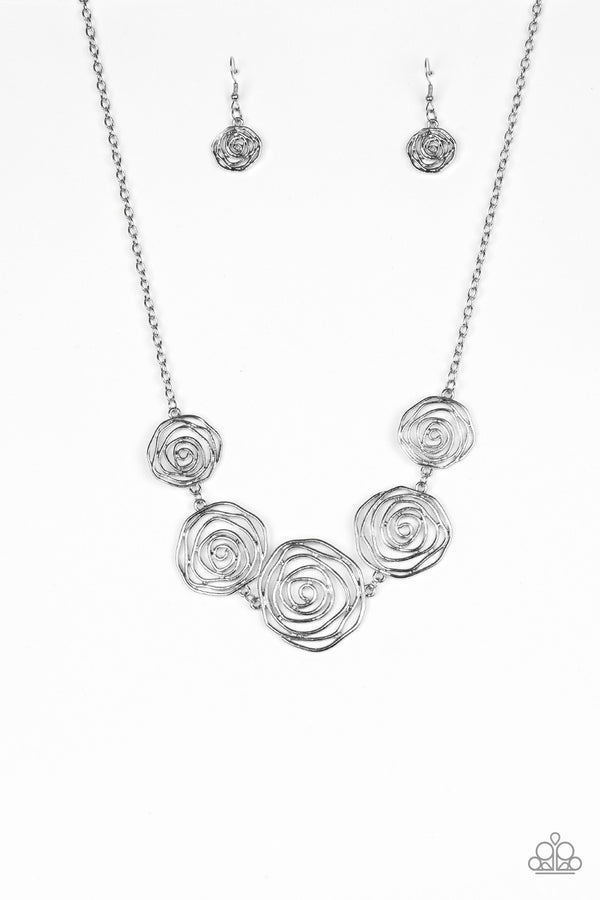 Paparazzi Rosy Rosette - Silver