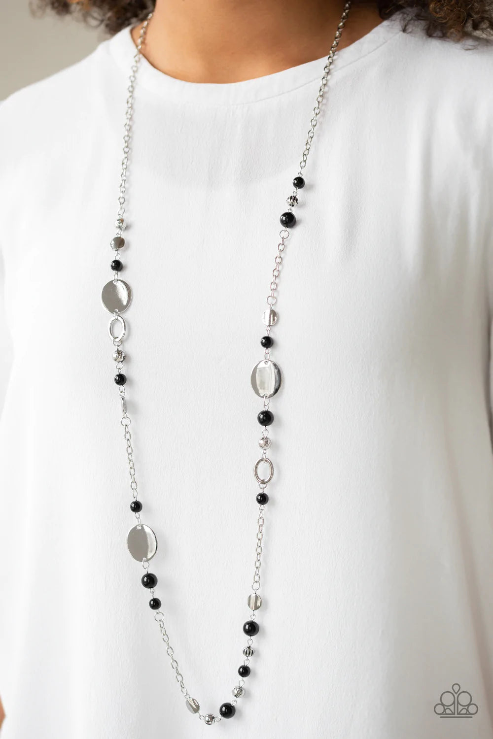 Paparazzi Serenely Springtime - Black