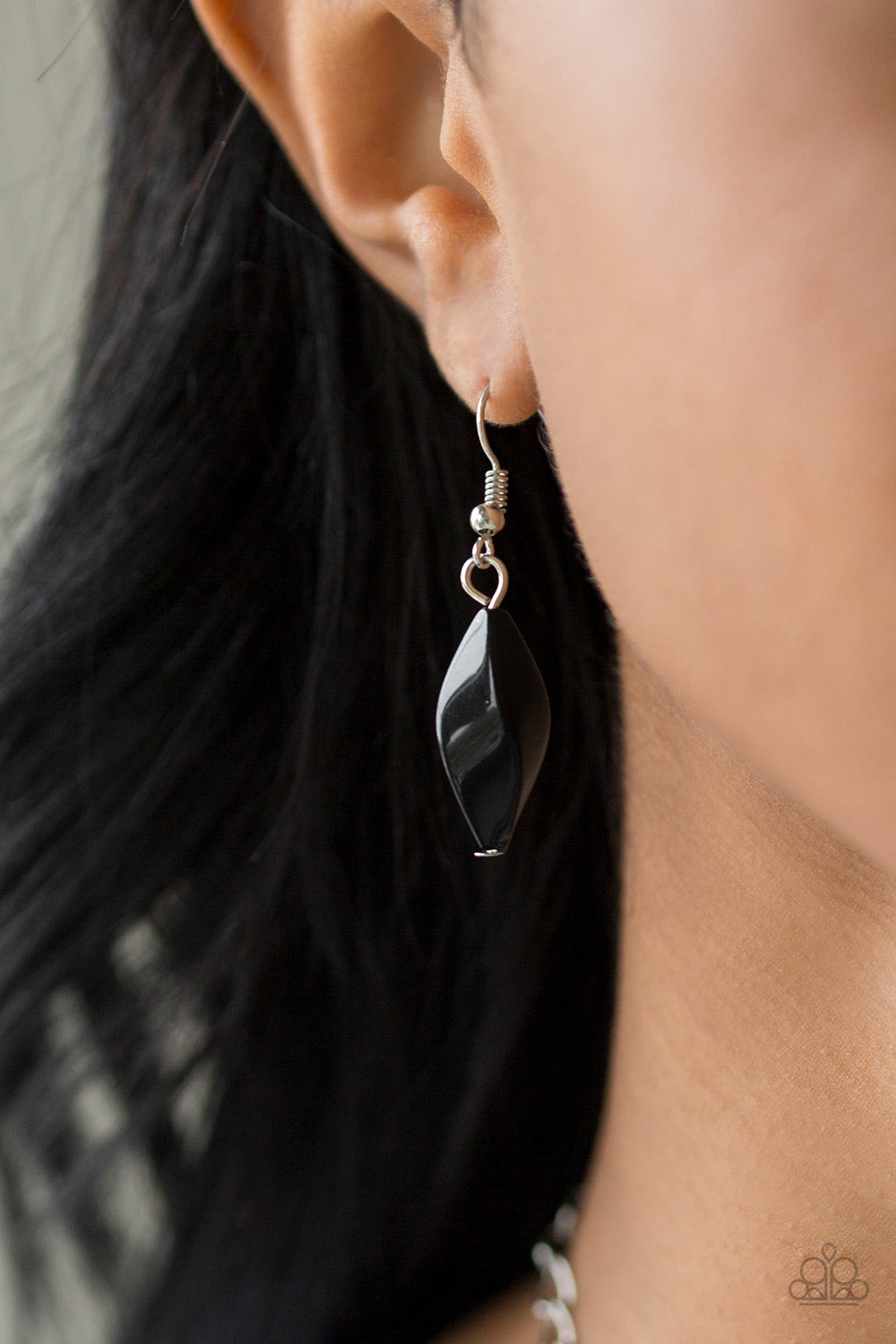 Paparazzi Venturous Vibes - Black