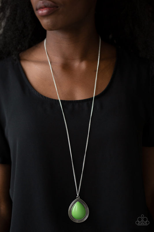 Paparazzi Chroma Courageous - Green