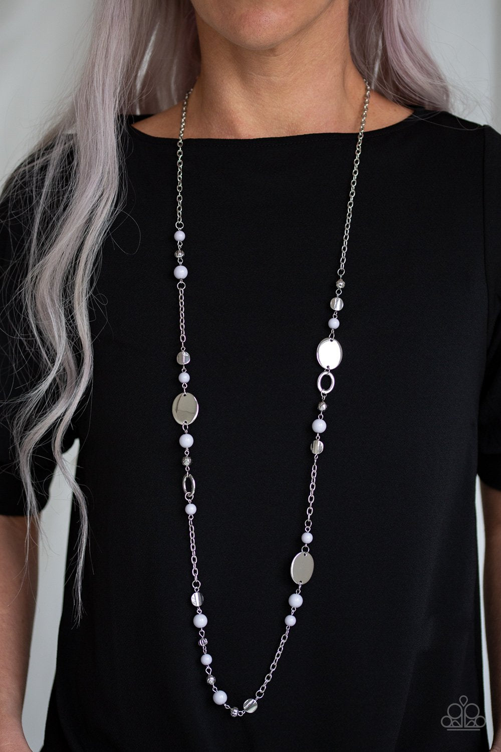 Paparazzi Serenely Springtime - Black