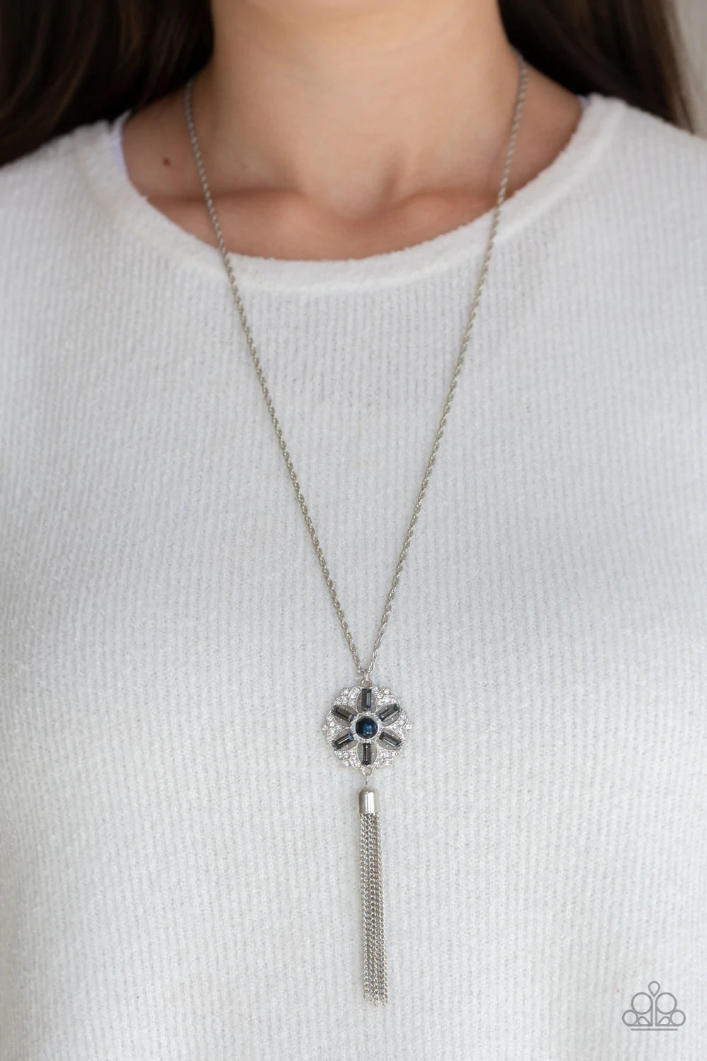 Paparazzi Fine Florals- Blue