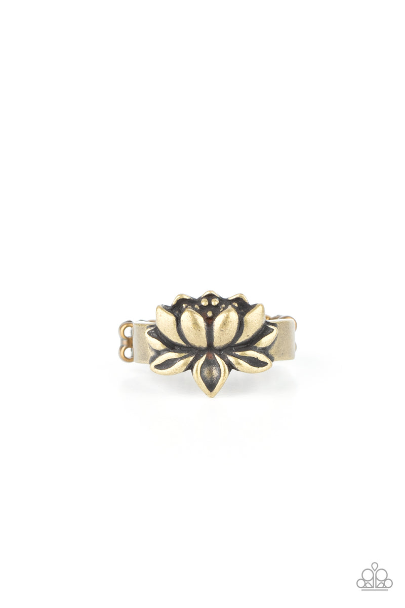 Paparazzi Lotus Crowns - Brass