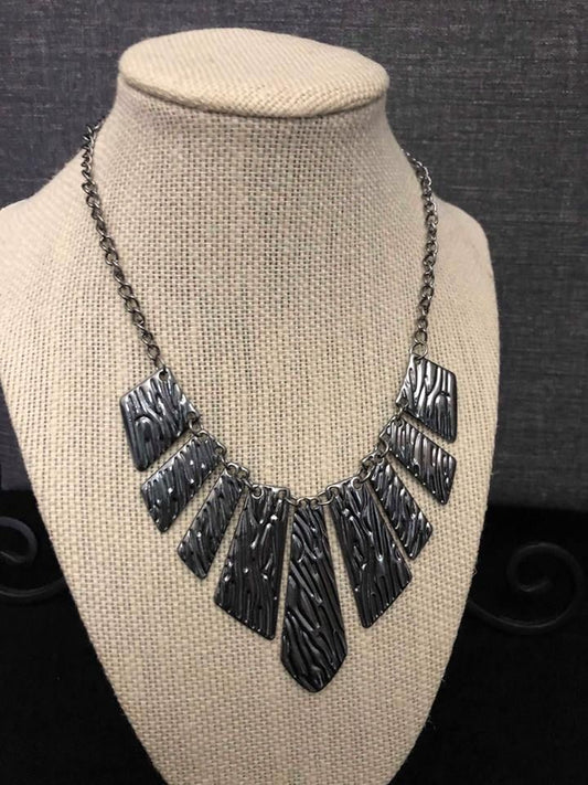 Paparazzi Texture Tigress - Black