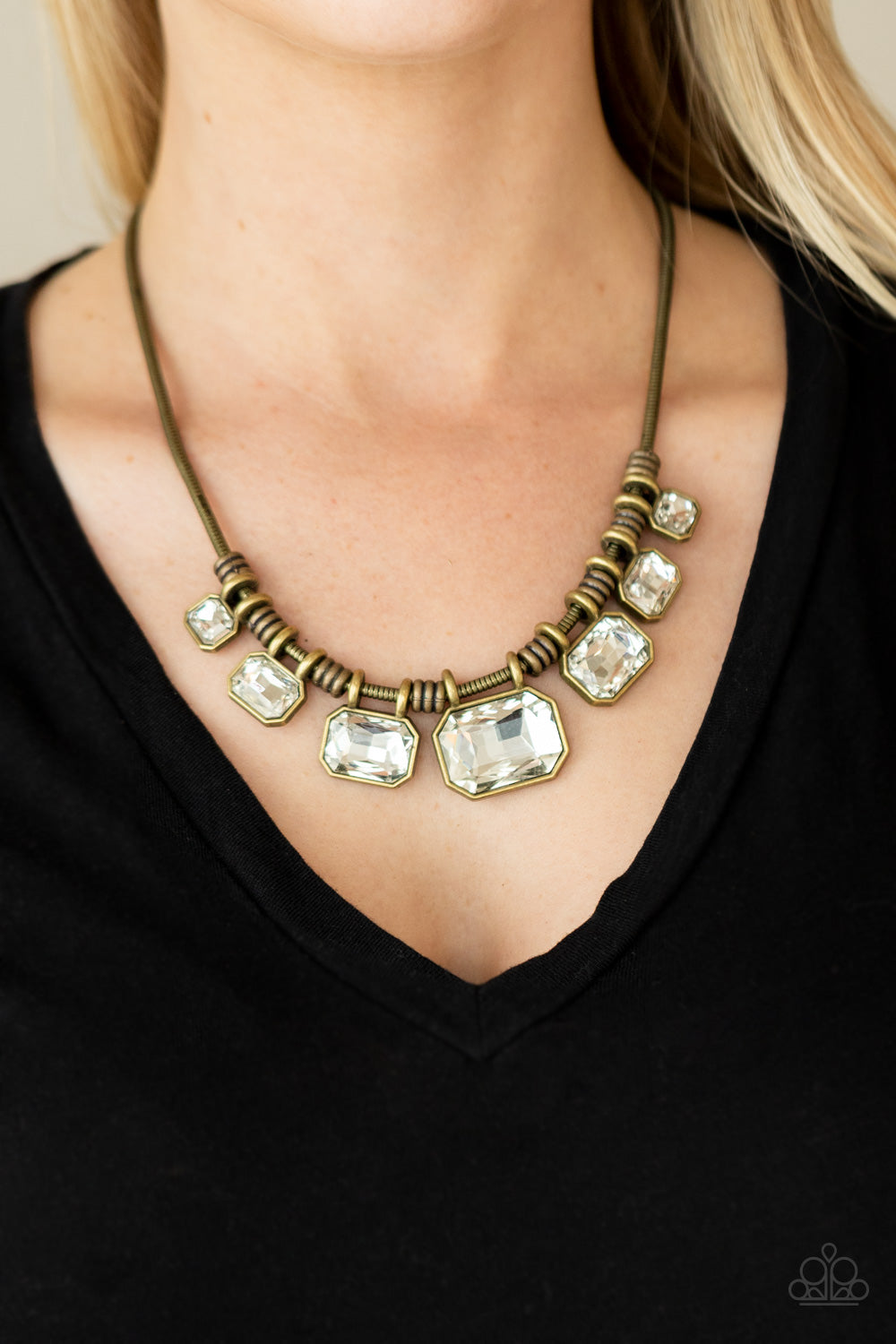 Paparazzi Urban Extravagance - Black